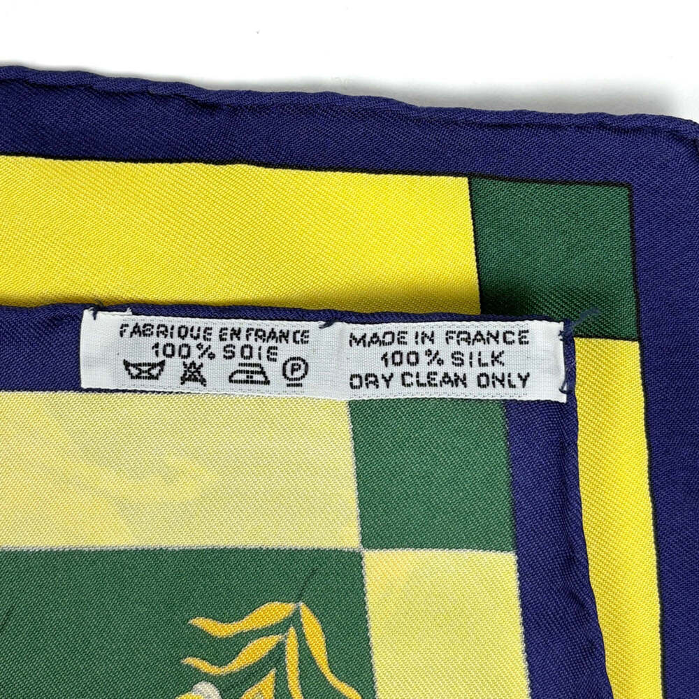 HERMES Authentic Green Silk Scarf - Picture 2 of 4